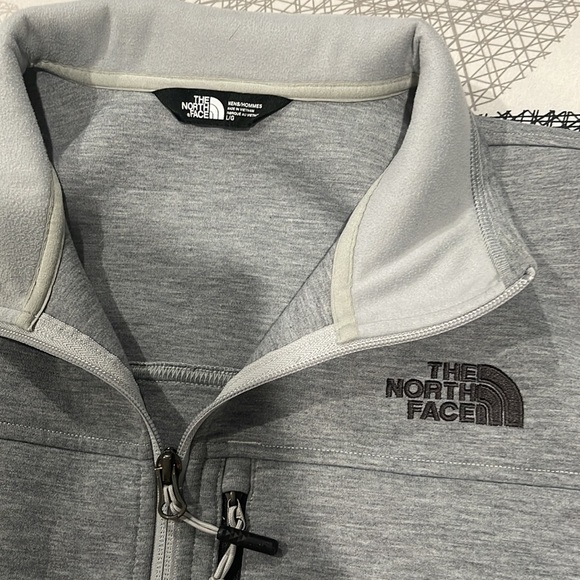 The north face jacket - Picture 3 of 5